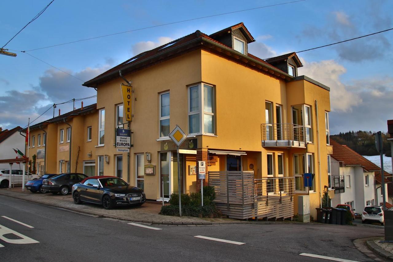 Hotel-Bistro-Europa Merchweiler ภายนอก รูปภาพ